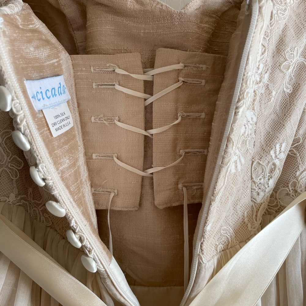 100% Pure Silk Wedding Dress Almond & Ivory Seattle Bridal Size 4 - Picture 15 of 17